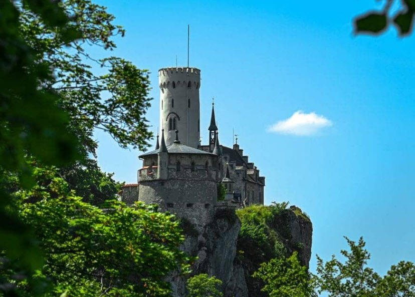 Burgruine Untergreifenstein, Germany